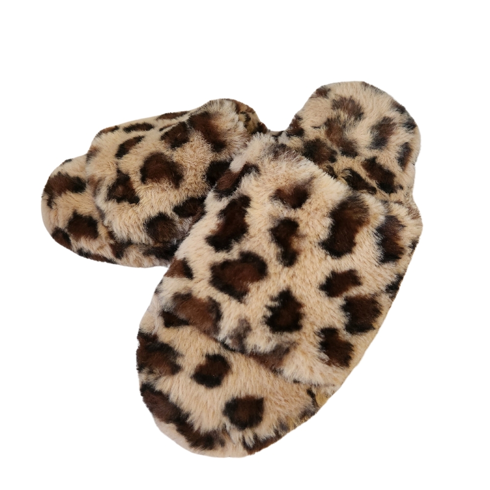 Leopard Print Faux Fur Slippers